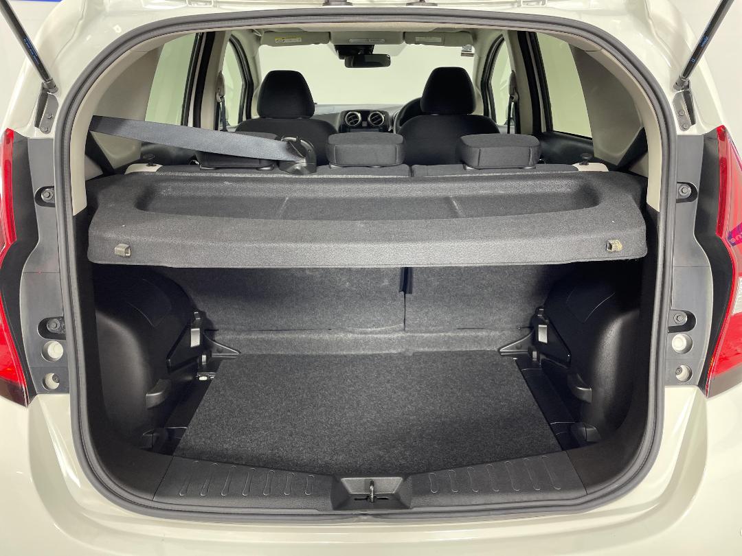 Photo '14' of Nissan Note Photo '14' of Nissan Note