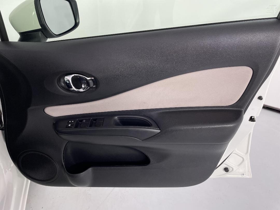 Photo '15' of Nissan Note Photo '15' of Nissan Note