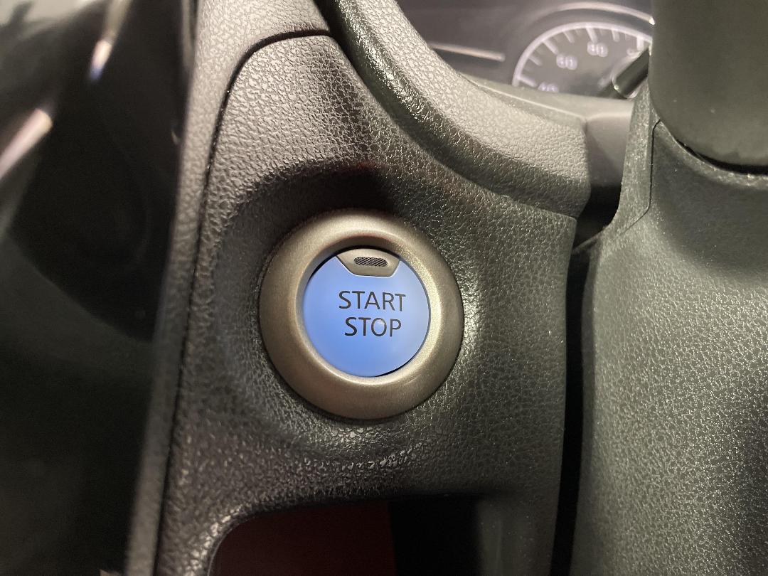 Photo '25' of Nissan Note Photo '25' of Nissan Note