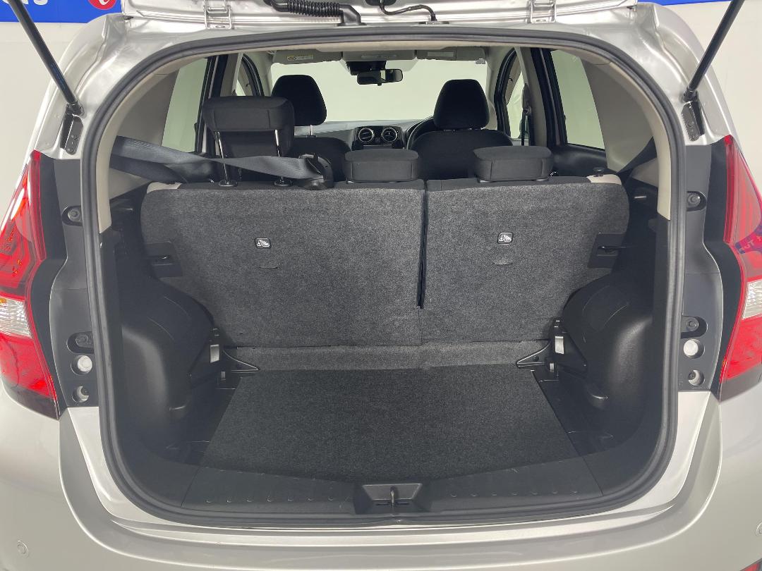 Photo '14' of Nissan Note Photo '14' of Nissan Note