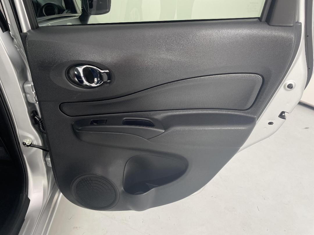 Photo '19' of Nissan Note Photo '19' of Nissan Note