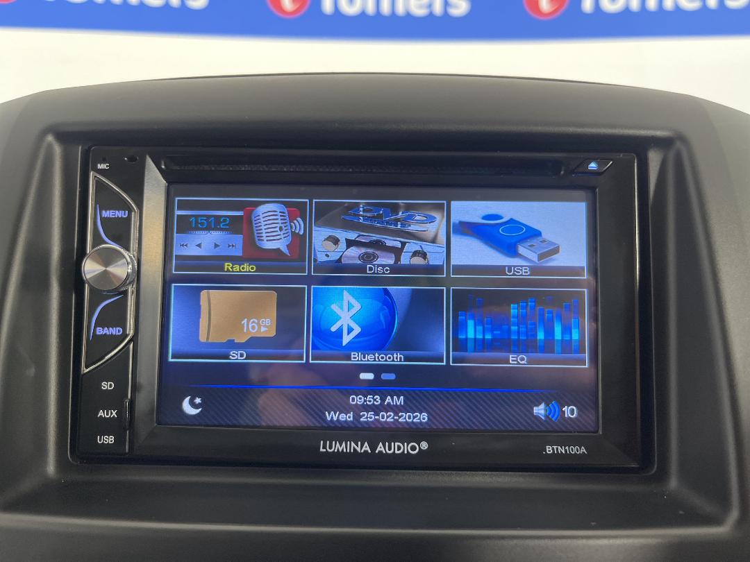 Photo '20' of Nissan NV200 Photo '20' of Nissan NV200