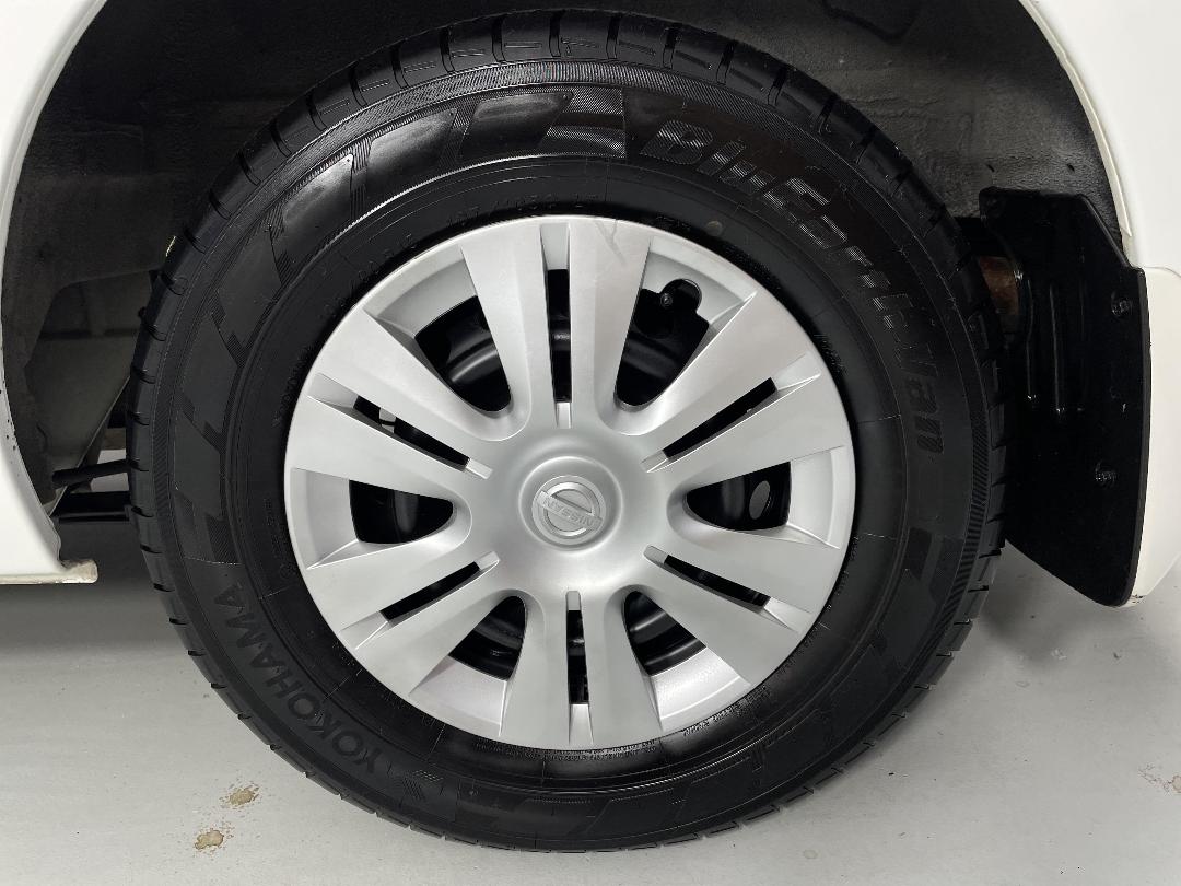 Photo '11' of Nissan NV350 Photo '11' of Nissan NV350