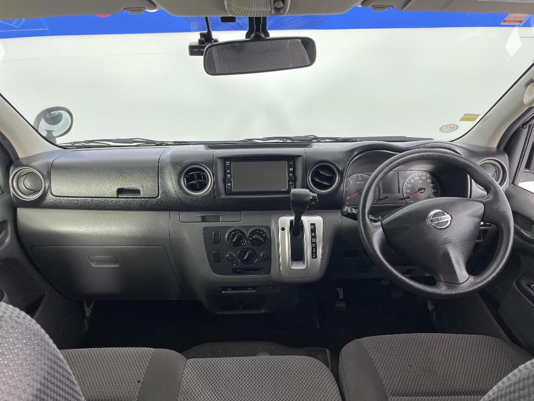 Photo '17' of Nissan NV350 Photo '17' of Nissan NV350