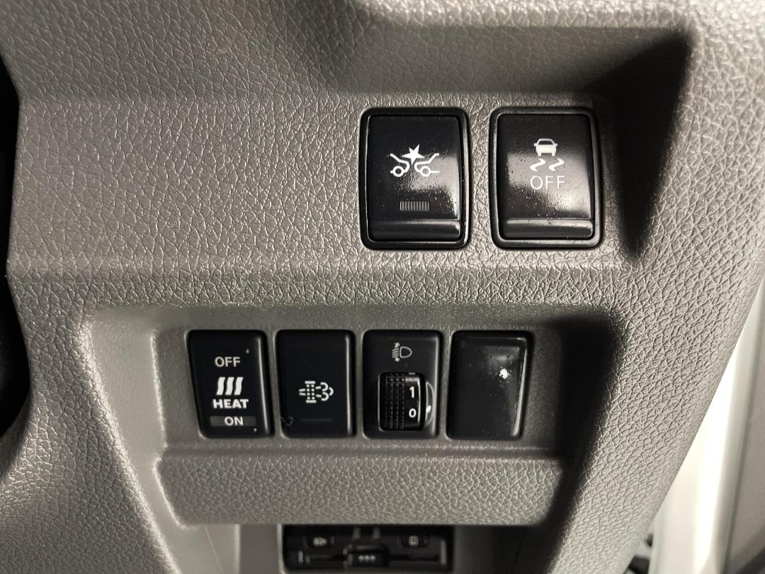 Photo '22' of Nissan NV350 Photo '22' of Nissan NV350