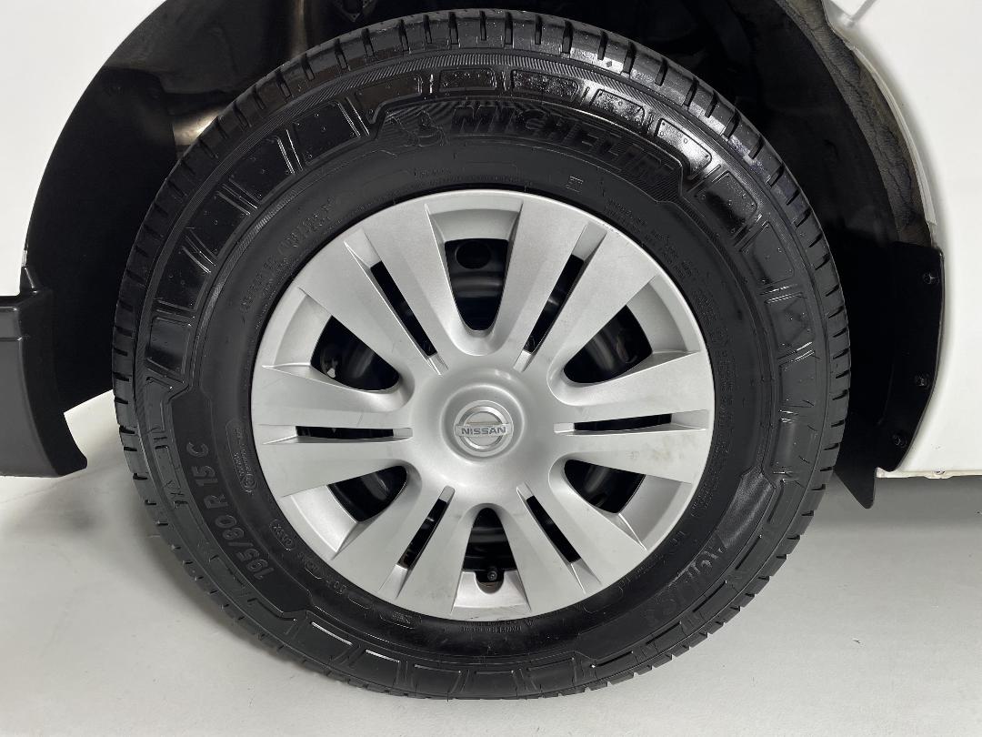 Photo '10' of Nissan NV350 Photo '10' of Nissan NV350