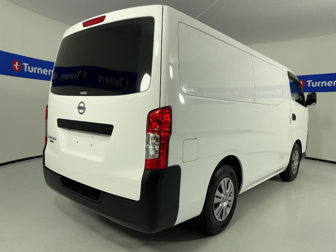 Photo '7' of Nissan NV350 Photo '7' of Nissan NV350