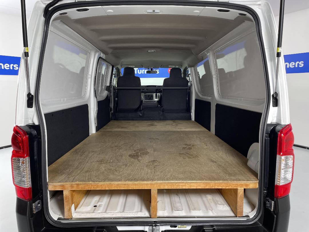 Photo '14' of Nissan NV350 Photo '14' of Nissan NV350