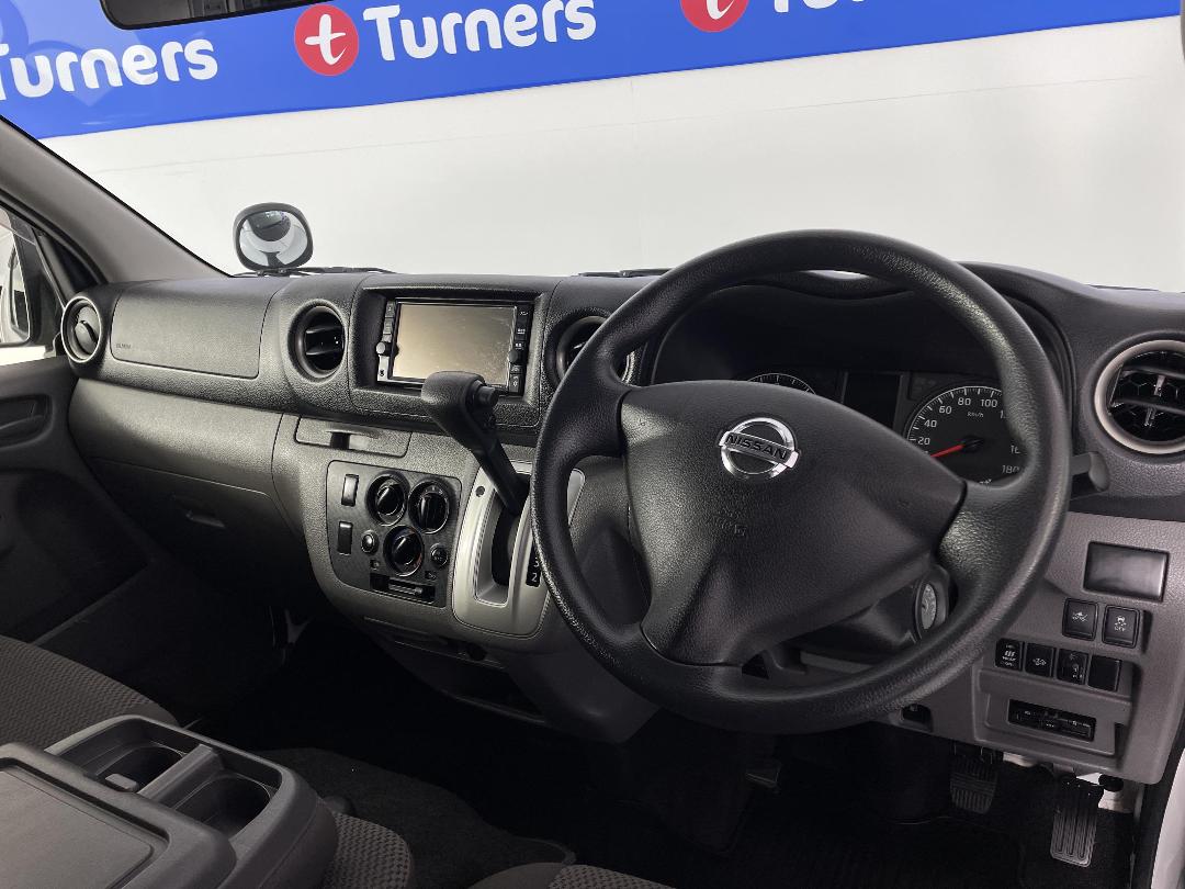 Photo '17' of Nissan NV350 Photo '17' of Nissan NV350