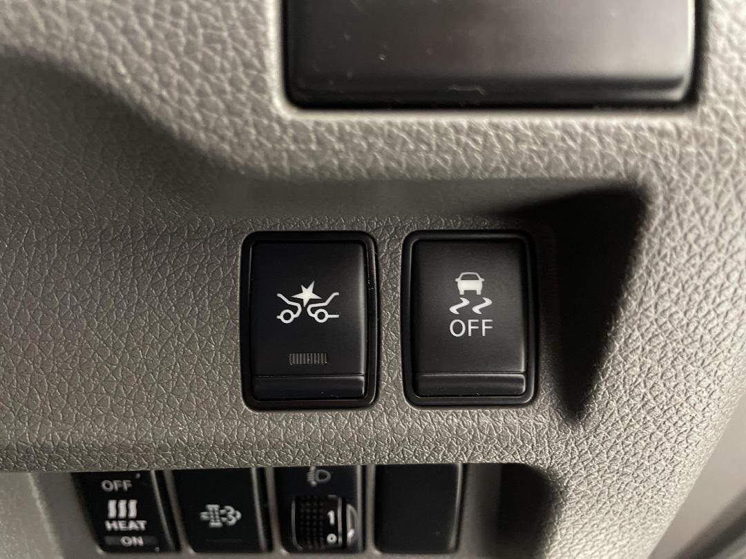 Photo '22' of Nissan NV350 Photo '22' of Nissan NV350