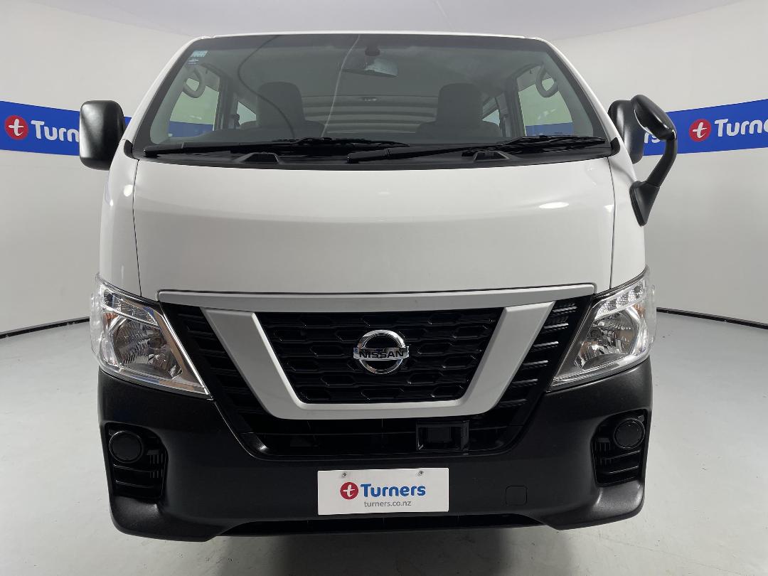 Photo '2' of Nissan NV350