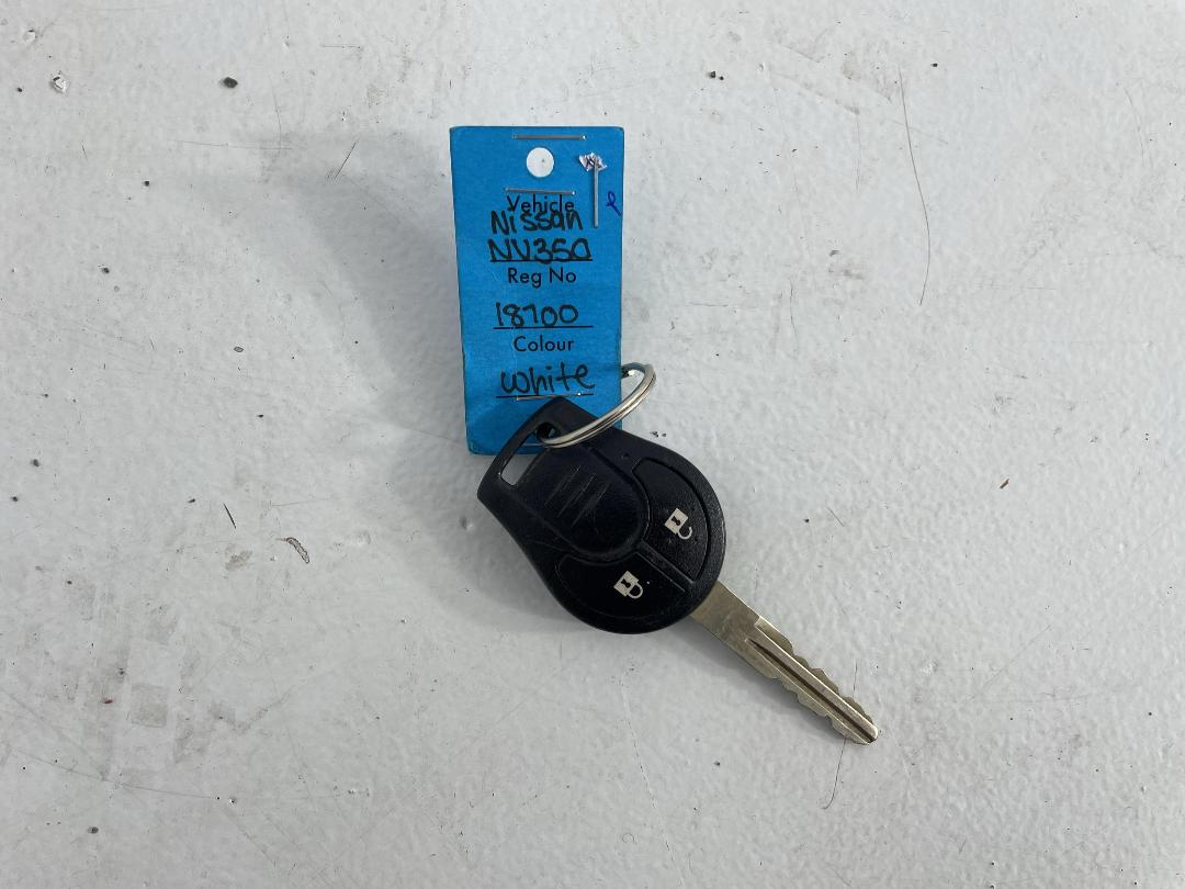 Photo '21' of Nissan NV350