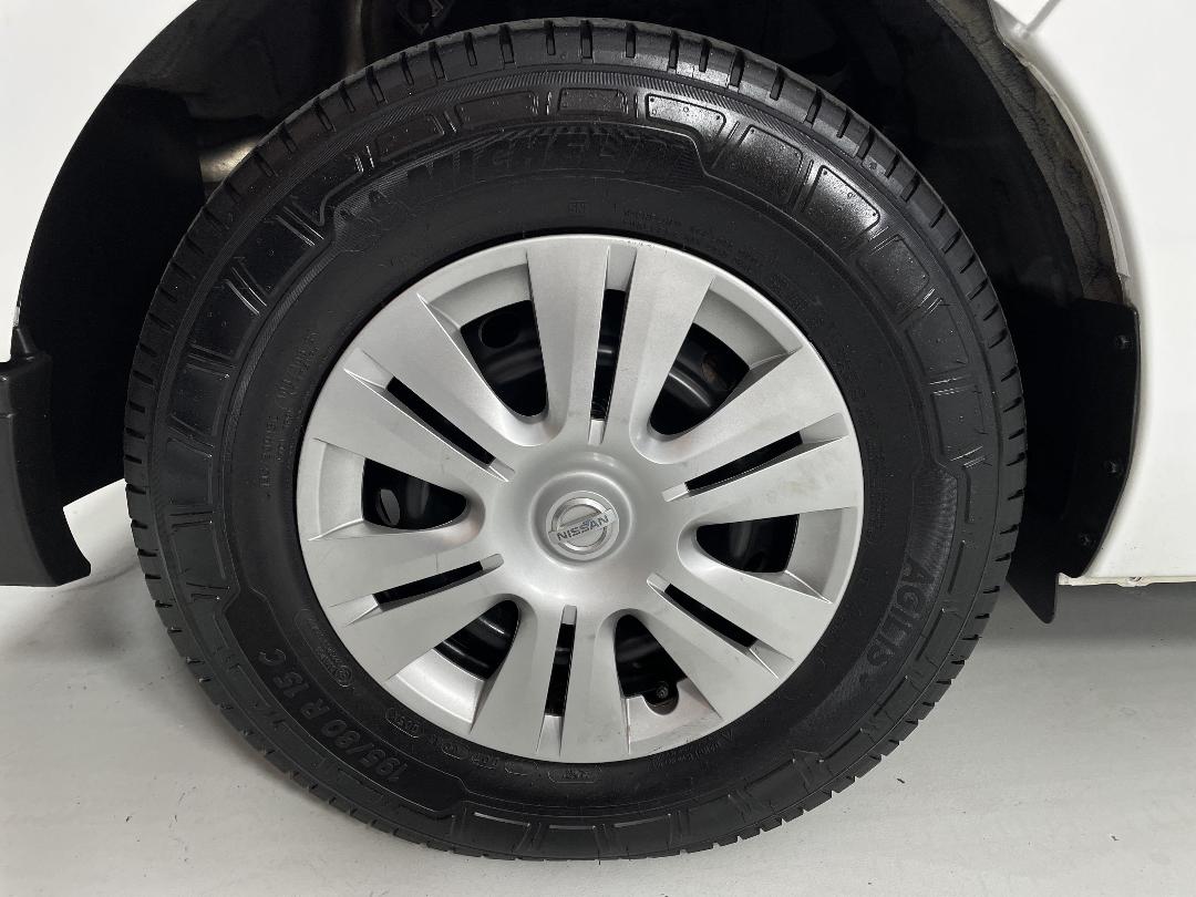 Photo '10' of Nissan NV350 Photo '10' of Nissan NV350