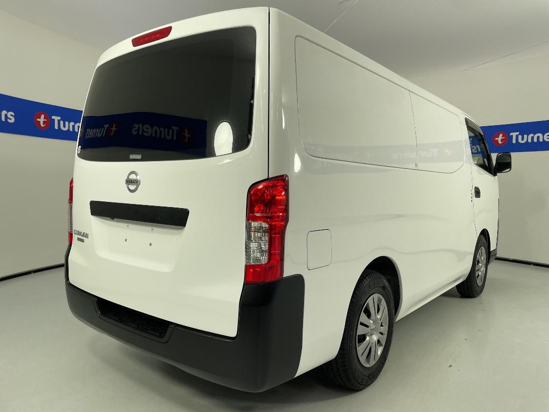 Photo '7' of Nissan NV350 Photo '7' of Nissan NV350