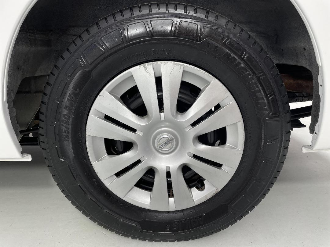 Photo '11' of Nissan NV350 Photo '11' of Nissan NV350