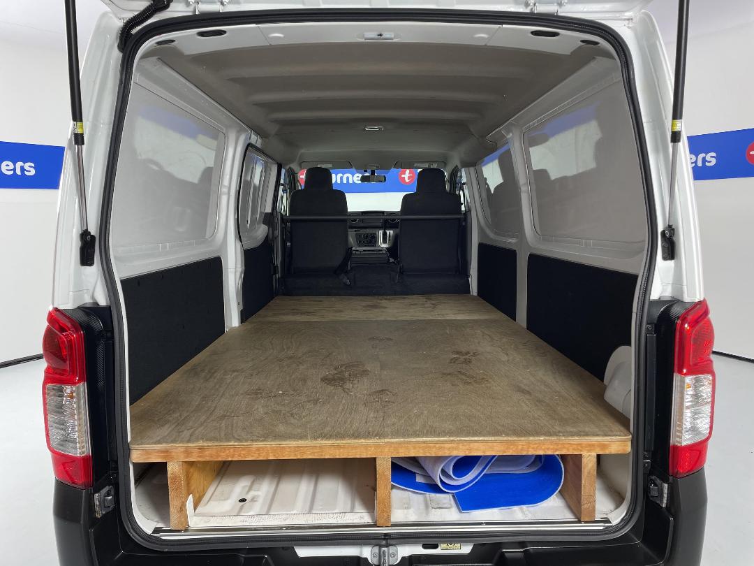 Photo '14' of Nissan NV350 Photo '14' of Nissan NV350