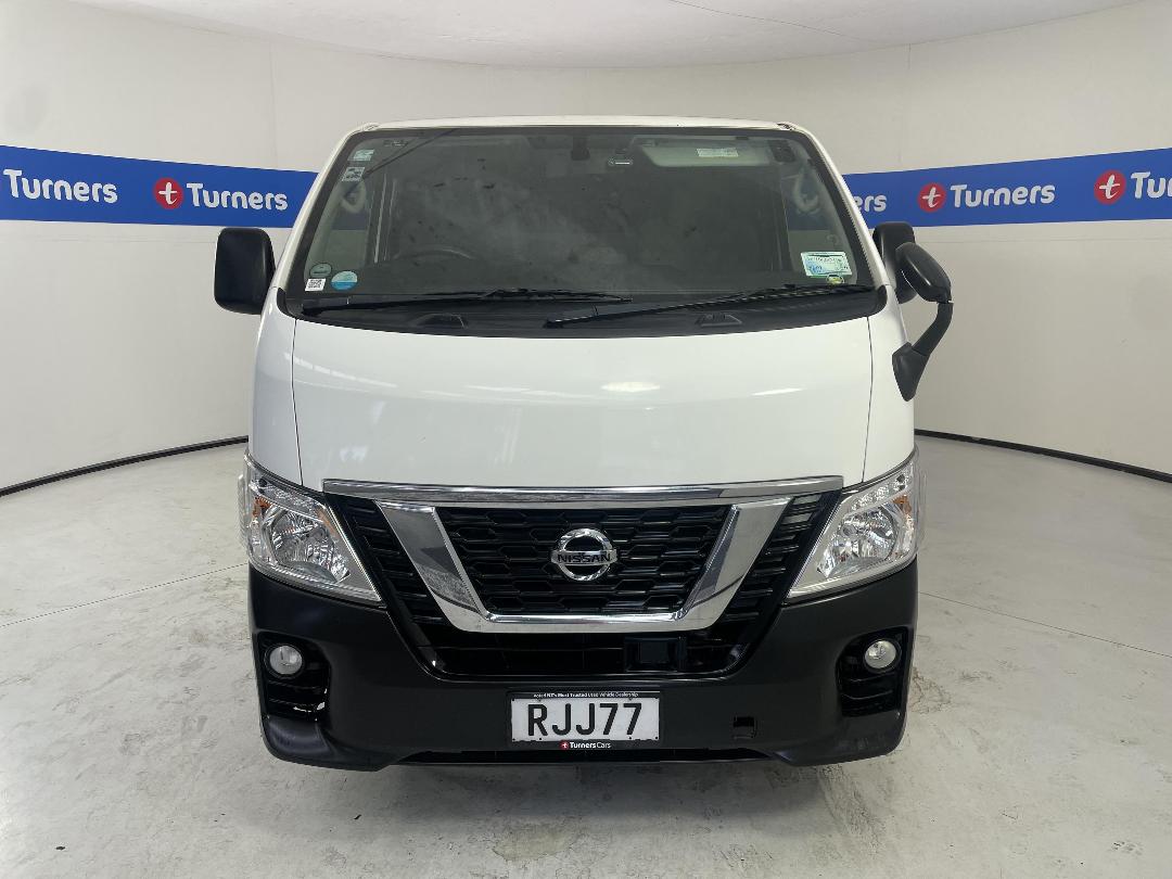 Photo '2' of Nissan NV350