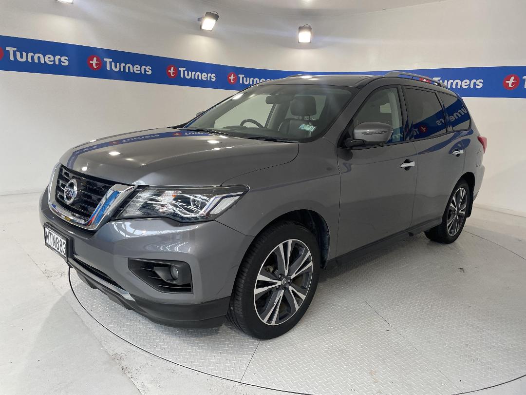 Photo '4' of Nissan Pathfinder