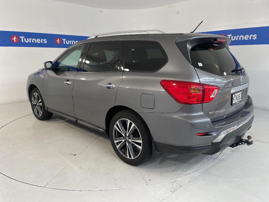 Photo '5' of Nissan Pathfinder