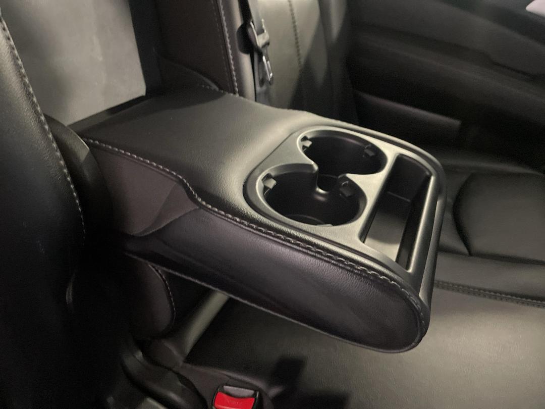 Photo '23' of Nissan Pathfinder