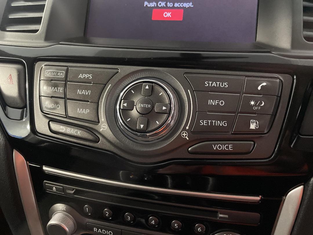 Photo '31' of Nissan Pathfinder