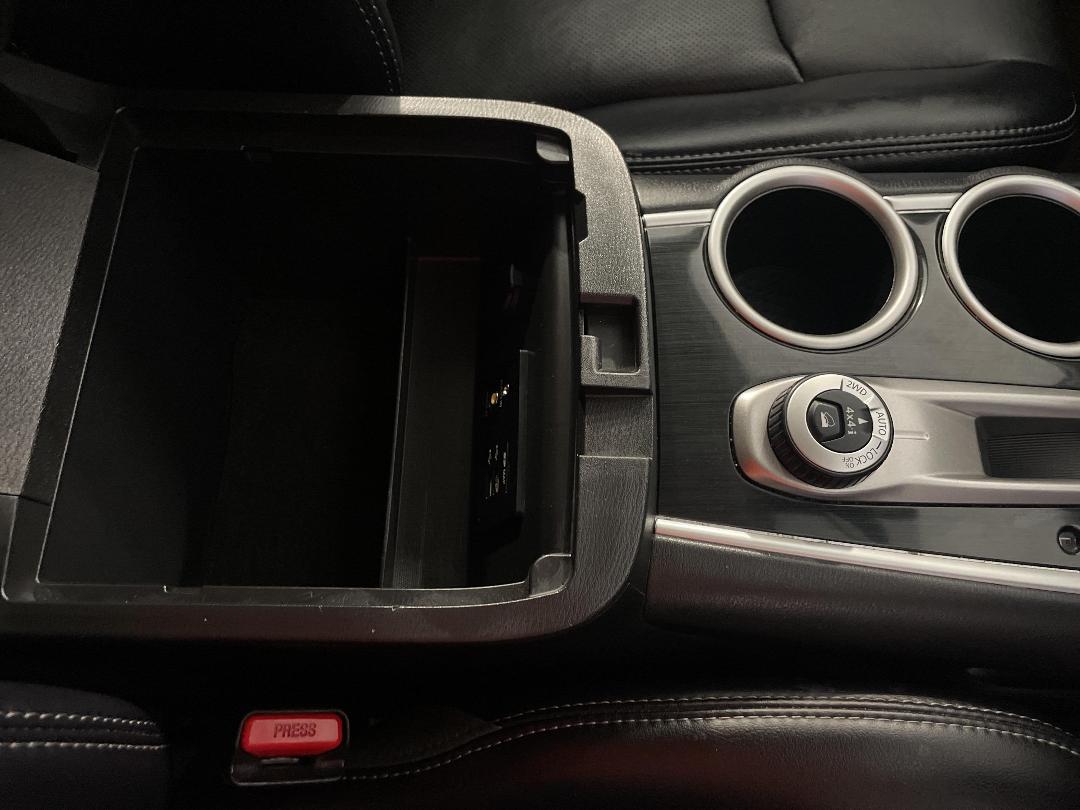 Photo '34' of Nissan Pathfinder