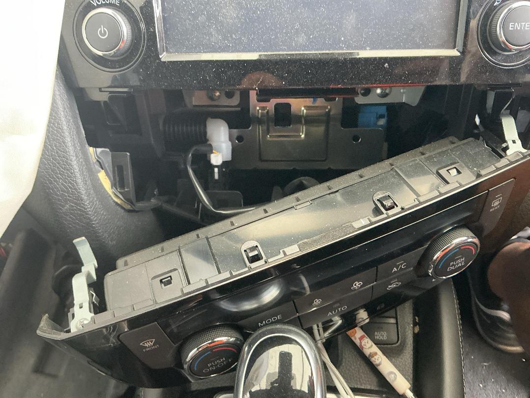 Photo '12' of Nissan Qashqai TI Photo '12' of Nissan Qashqai TI