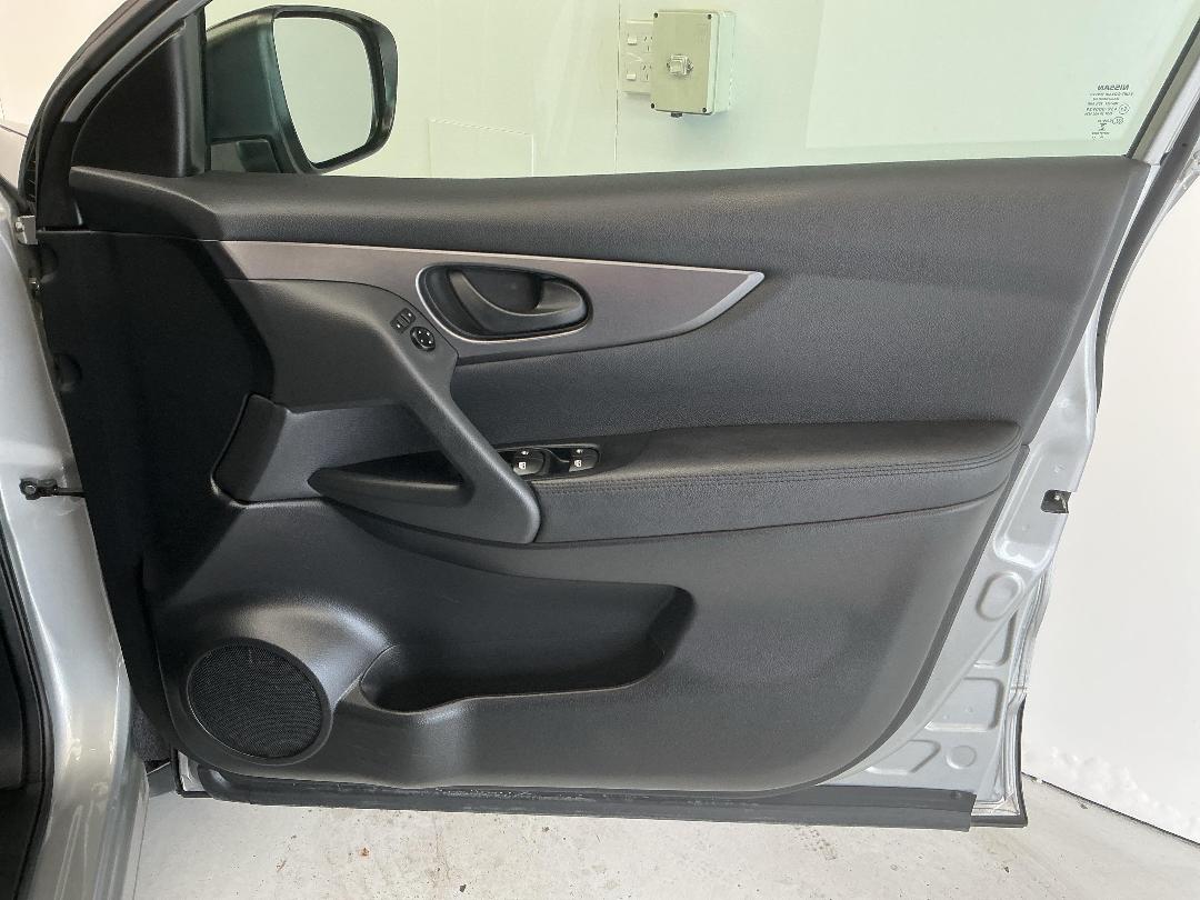 Photo '15' of Nissan Qashqai