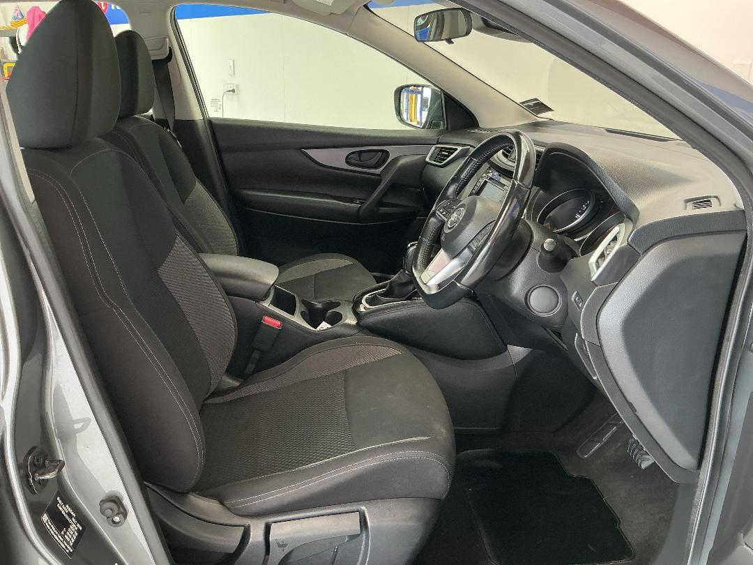 Photo '16' of Nissan Qashqai