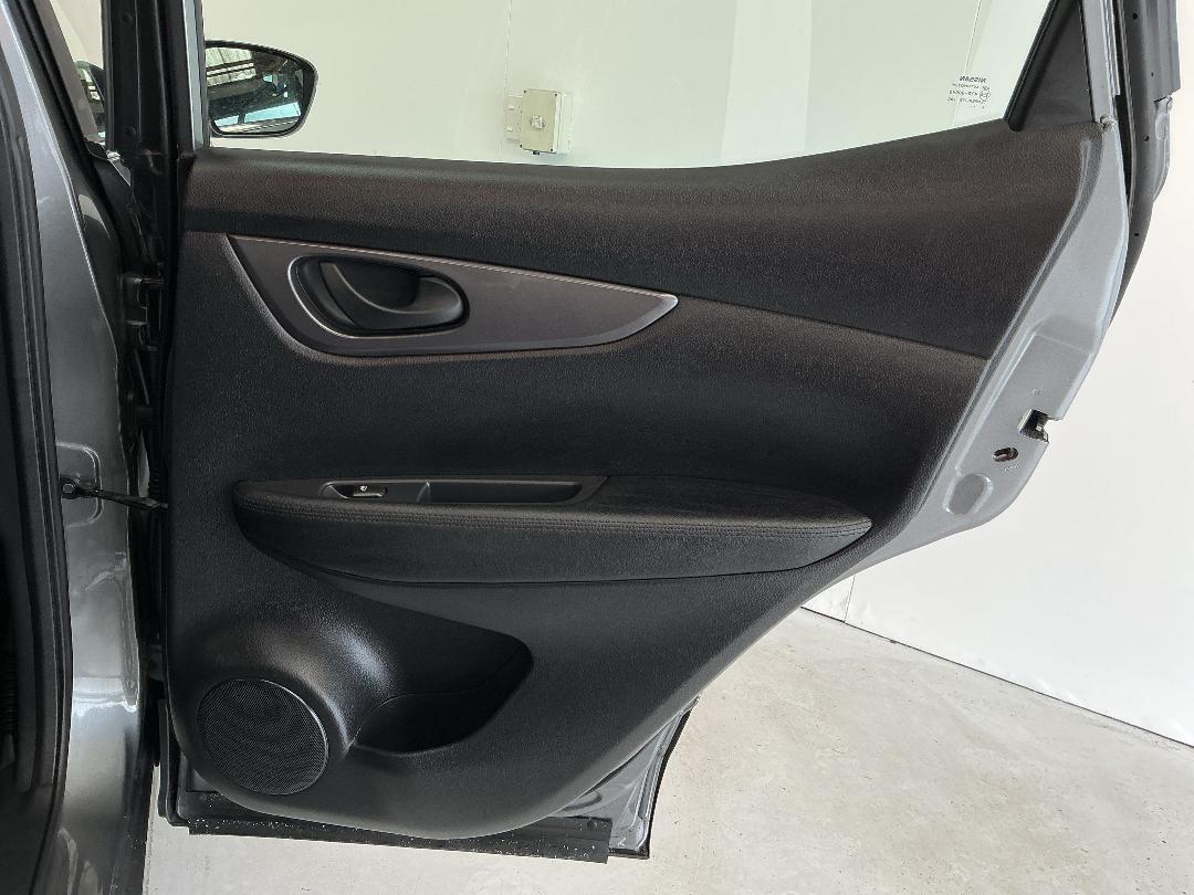 Photo '19' of Nissan Qashqai