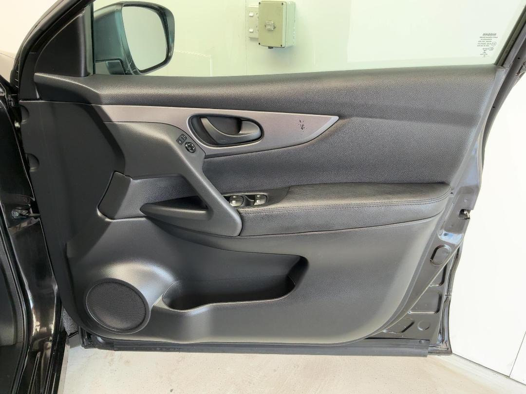 Photo '15' of Nissan Qashqai