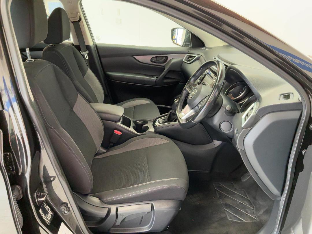 Photo '16' of Nissan Qashqai