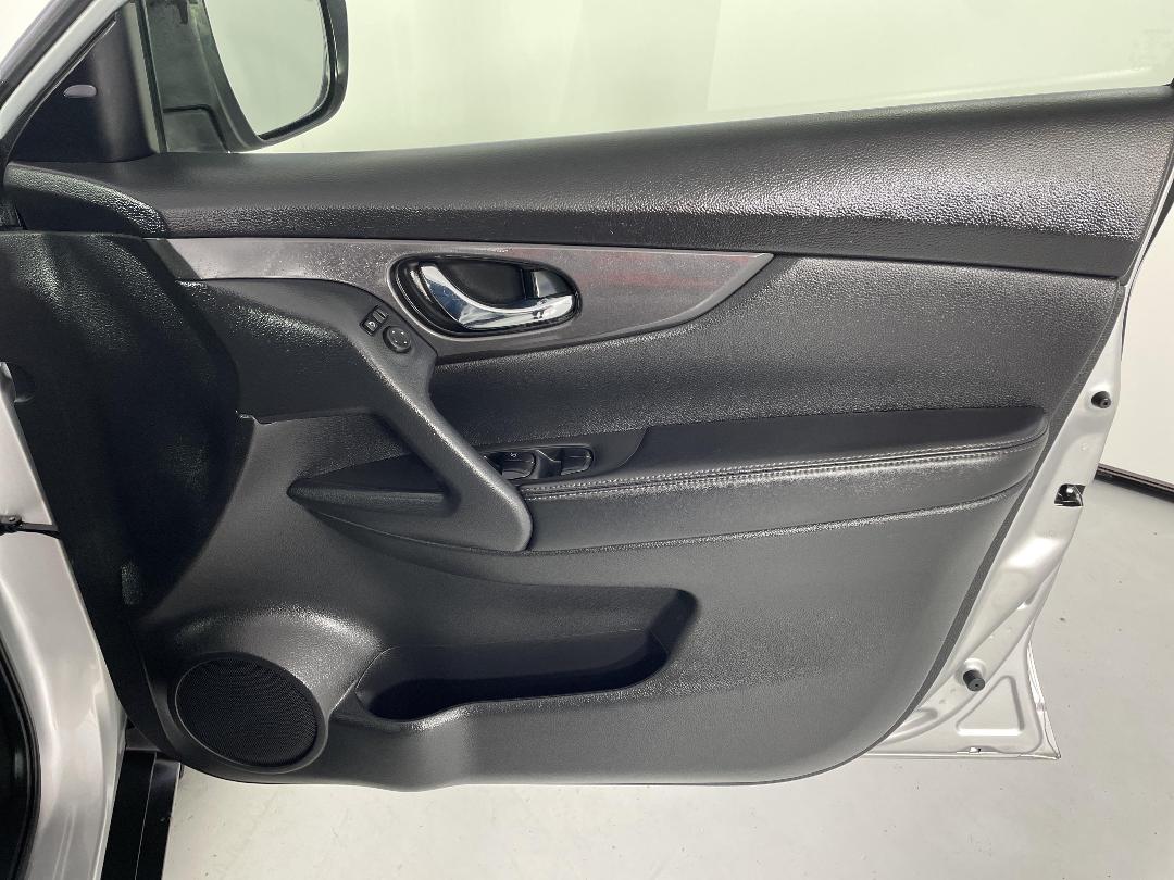 Photo '15' of Nissan X-Trail Photo '15' of Nissan X-Trail