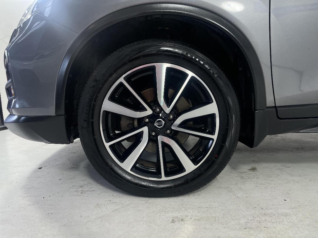 Photo '10' of Nissan X-Trail