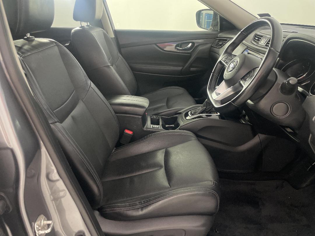 Photo '16' of Nissan X-Trail