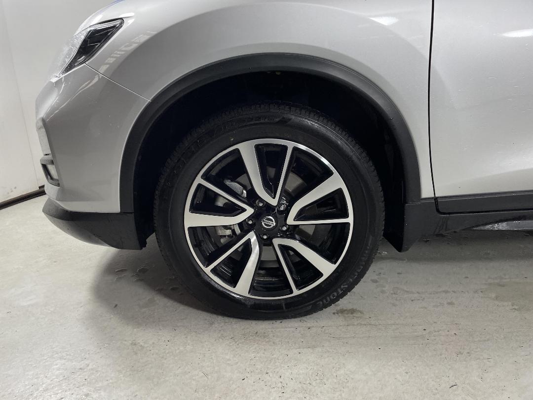 Photo '10' of Nissan X-Trail