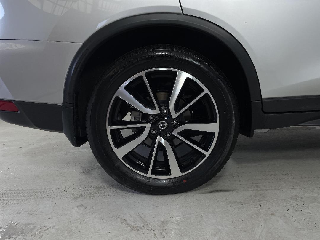 Photo '12' of Nissan X-Trail