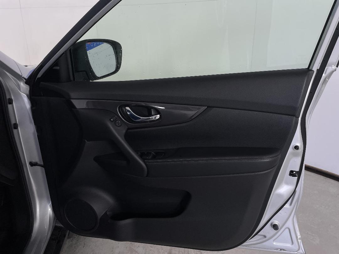 Photo '15' of Nissan X-Trail