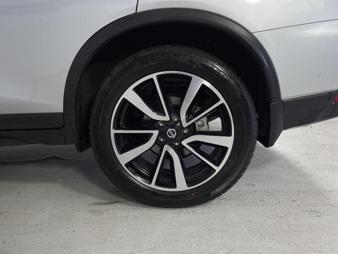 Photo '11' of Nissan X-Trail