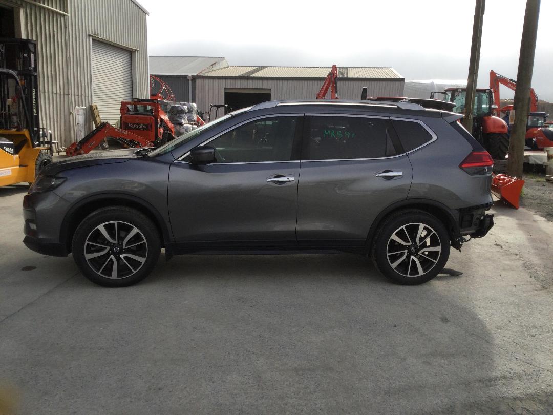 Photo '4' of Nissan X-Trail ST-L Photo '4' of Nissan X-Trail ST-L