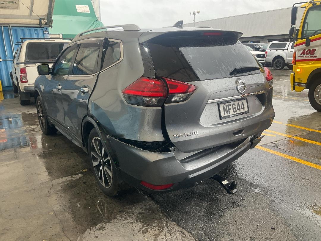 Photo '4' of Nissan X-Trail ST-L