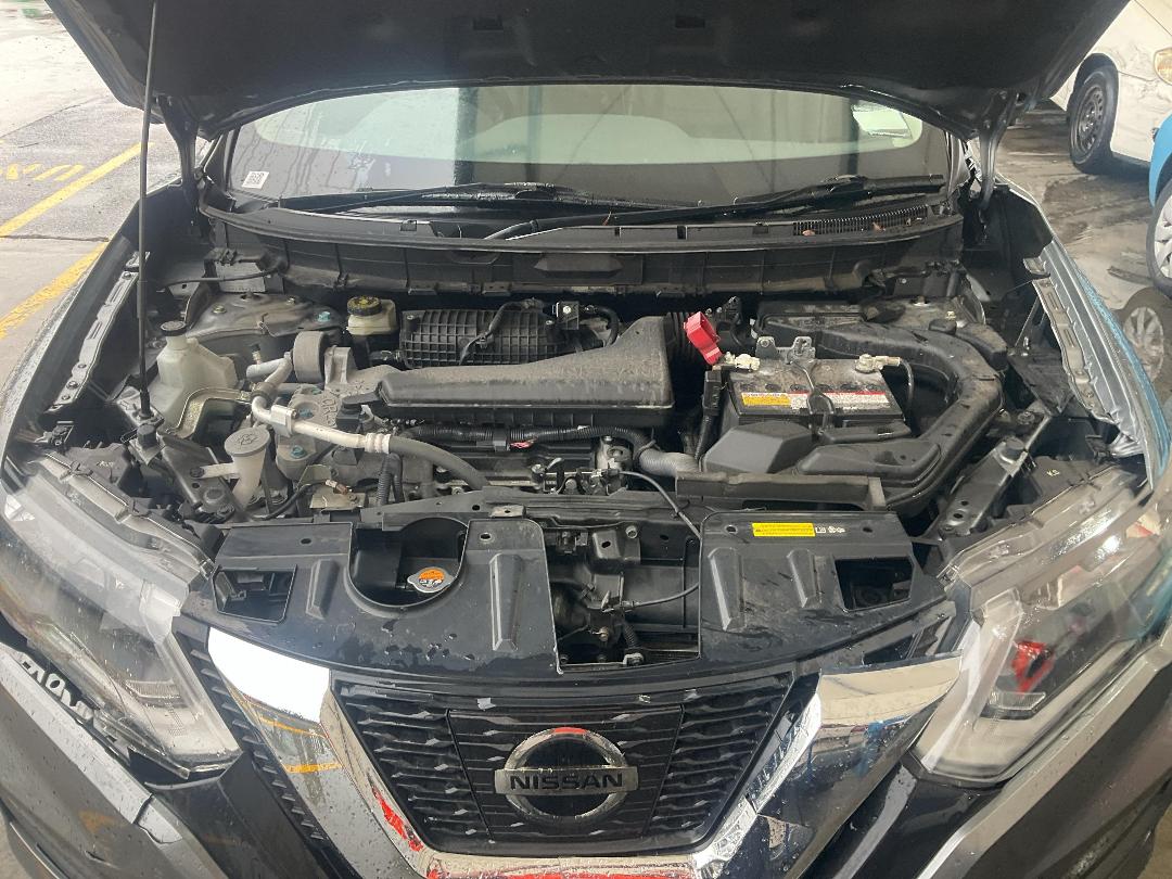 Photo '14' of Nissan X-Trail ST-L