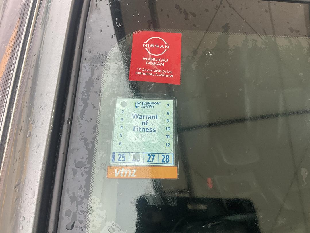 Photo '17' of Nissan X-Trail ST-L