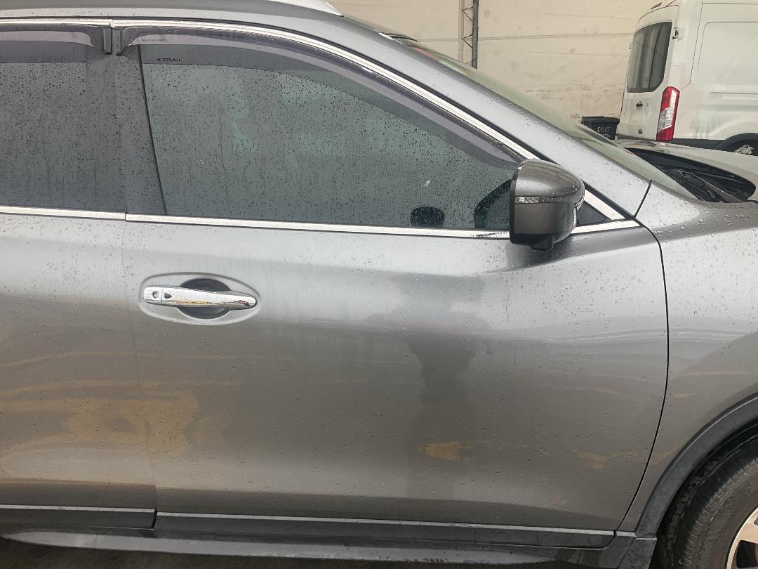 Photo '18' of Nissan X-Trail ST-L