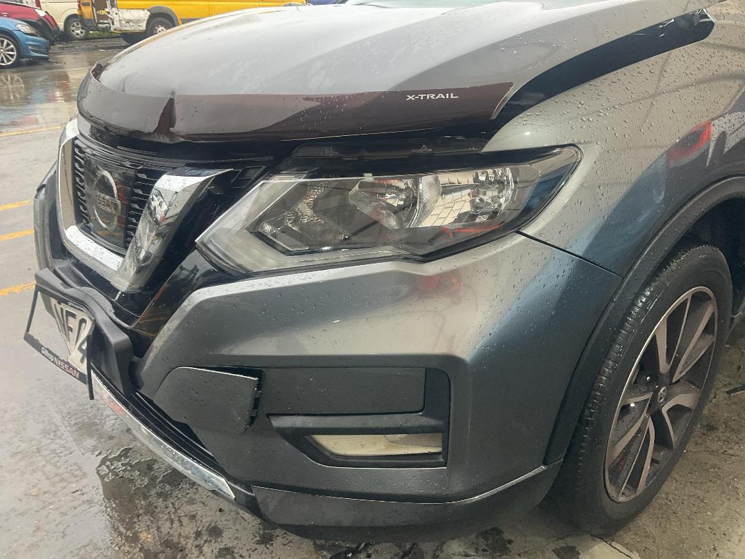 Photo '24' of Nissan X-Trail ST-L