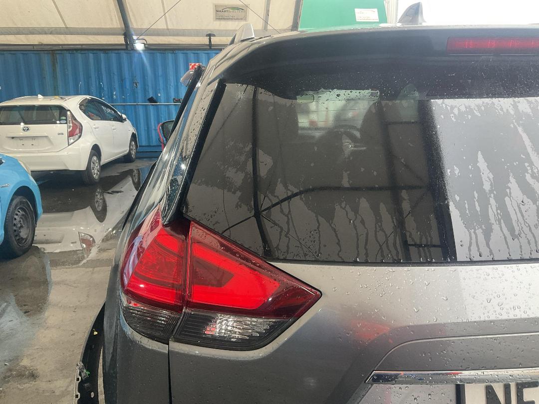 Photo '30' of Nissan X-Trail ST-L