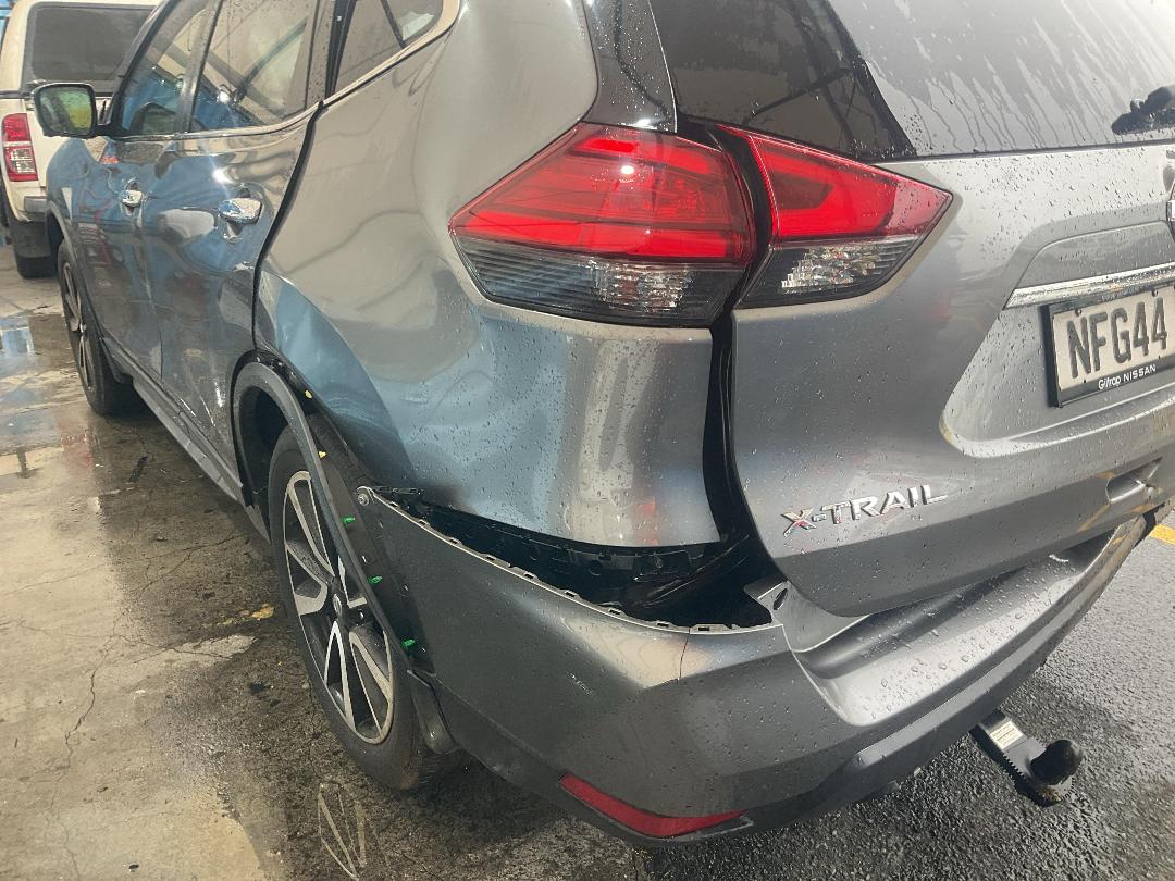 Photo '29' of Nissan X-Trail ST-L