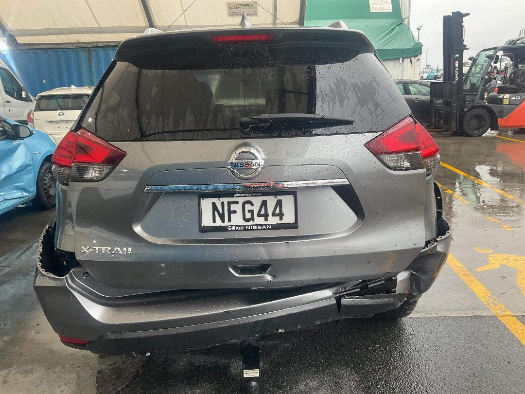 Photo '31' of Nissan X-Trail ST-L