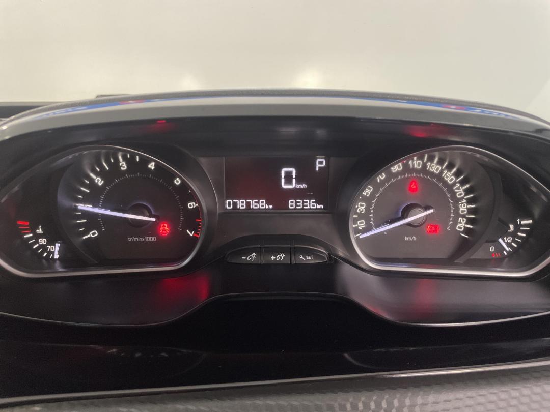 Photo '21' of Peugeot 2008 Photo '21' of Peugeot 2008