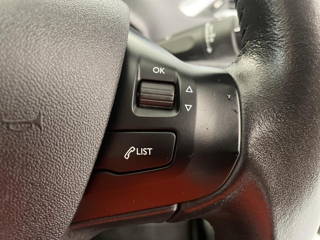 Photo '25' of Peugeot 2008 Photo '25' of Peugeot 2008